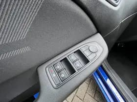 Renault Clio thumbnail 18