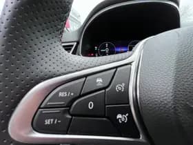 Renault Clio thumbnail 19