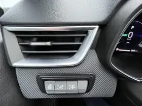 Renault Clio thumbnail 24