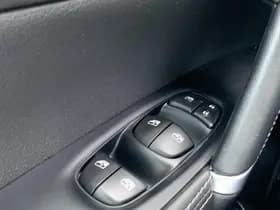 Nissan Qashqai thumbnail 19