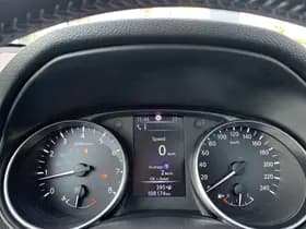 Nissan Qashqai thumbnail 4