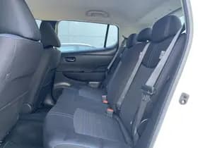 Nissan Leaf thumbnail 8
