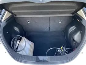Nissan Leaf thumbnail 9