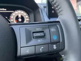 Nissan Qashqai thumbnail 22