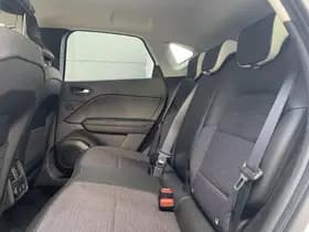 Renault Captur thumbnail 8