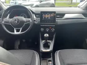 Renault Captur thumbnail 3