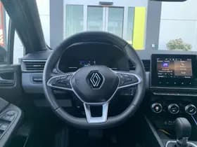 Renault Clio thumbnail 3