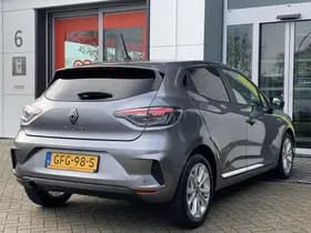 Renault Clio thumbnail 2