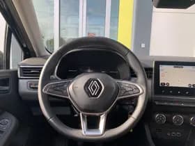 Renault Clio thumbnail 3