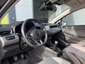 Renault Clio thumbnail 22