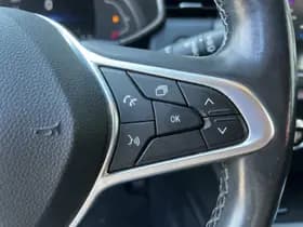 Renault Clio thumbnail 21