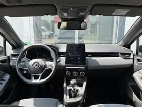 Renault Clio thumbnail 3