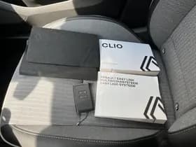 Renault Clio thumbnail 25