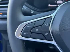 Renault Clio thumbnail 19