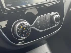 Renault Captur thumbnail 11