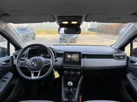 Renault Clio thumbnail 3