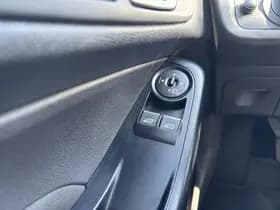 Ford Fiesta thumbnail 28