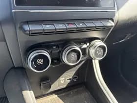 Renault Captur thumbnail 10