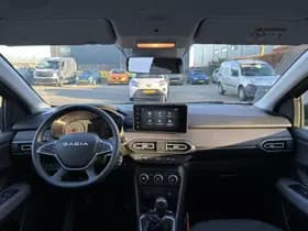Dacia Sandero thumbnail 3