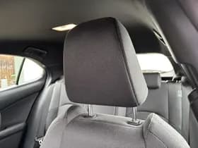 Lexus UX thumbnail 23