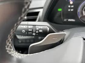Lexus UX thumbnail 26
