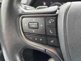 Lexus UX thumbnail 27