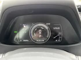 Lexus UX thumbnail 4
