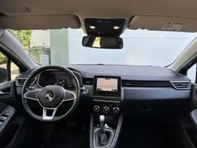 Renault Clio thumbnail 3