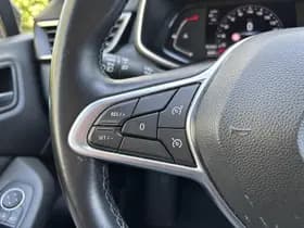Renault Clio thumbnail 23