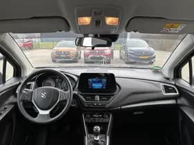 Suzuki S-Cross thumbnail 3