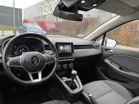 Renault Clio thumbnail 18