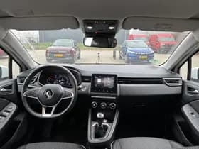 Renault Clio thumbnail 3