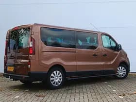 Renault Trafic thumbnail 2