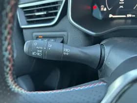 Renault Clio thumbnail 24