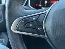 Renault Clio thumbnail 25