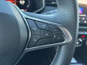 Renault Clio thumbnail 27