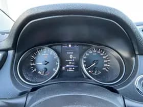 Nissan Qashqai thumbnail 4