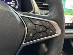Renault Captur thumbnail 17