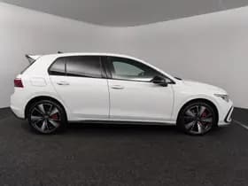 Volkswagen Golf thumbnail 17