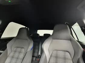 Volkswagen Golf thumbnail 28
