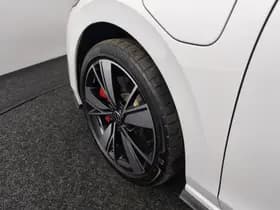 Volkswagen Golf thumbnail 30
