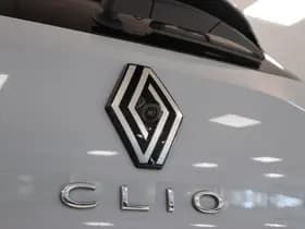 Renault Clio thumbnail 17