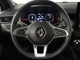 Renault Clio thumbnail 19