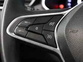 Renault Clio thumbnail 21