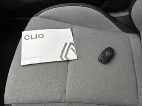 Renault Clio thumbnail 13