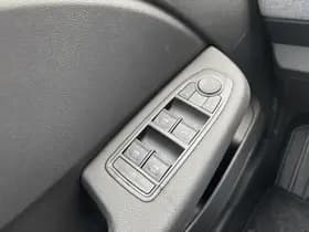 Renault Clio thumbnail 18
