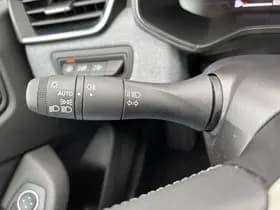 Renault Clio thumbnail 25