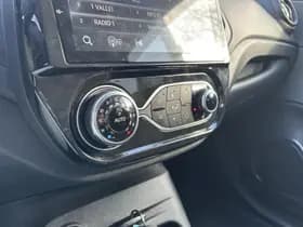 Renault Captur thumbnail 12