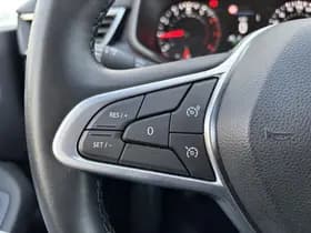 Renault Clio thumbnail 17
