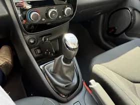 Renault Clio thumbnail 22